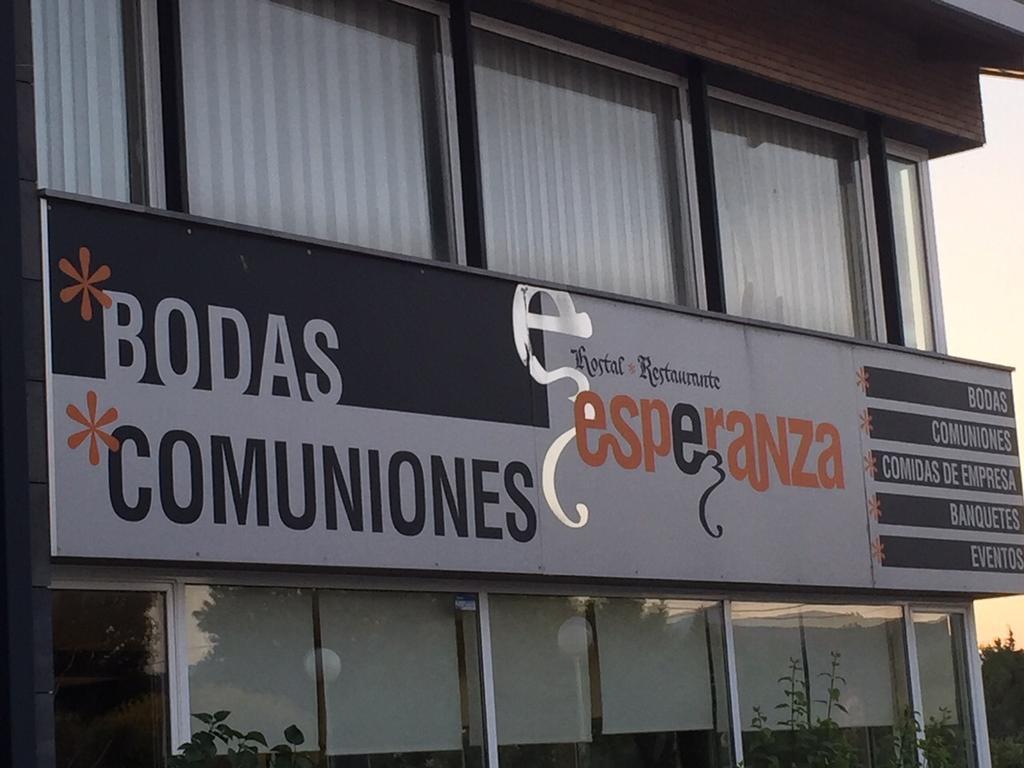 Hostal - Restaurante Asador Esperanza Huesca Rum bild