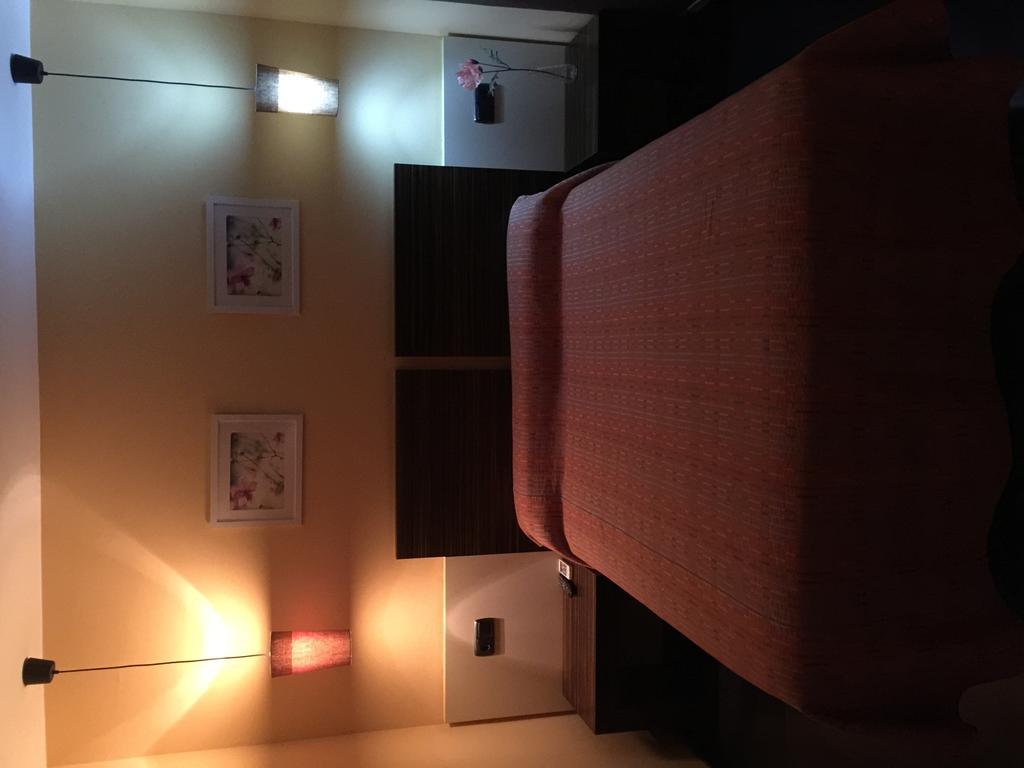Hostal - Restaurante Asador Esperanza Huesca Exteriör bild